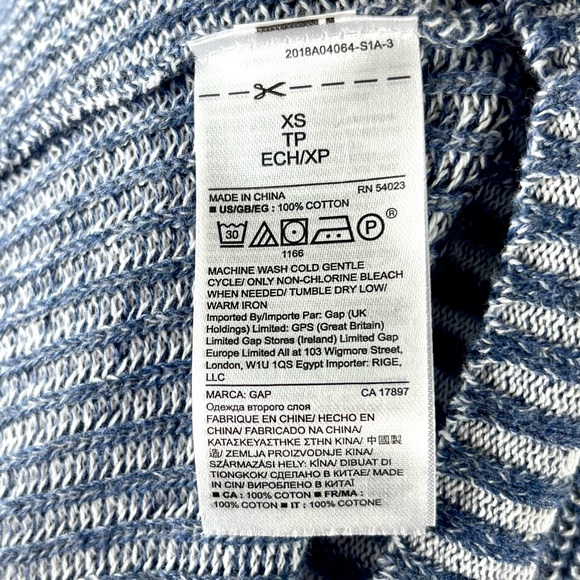 Gap XS longsleeve puffed shoulder distressed blue scoop neck sweater. NWOT - Picture 11 of 11